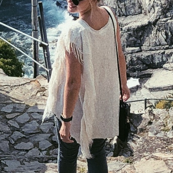 Free people white flowy top - Picture 3 of 3